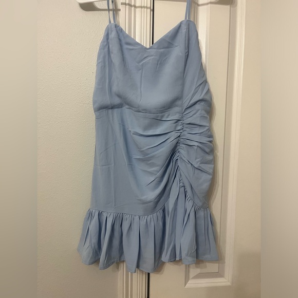 blue dress - Picture 4 of 5